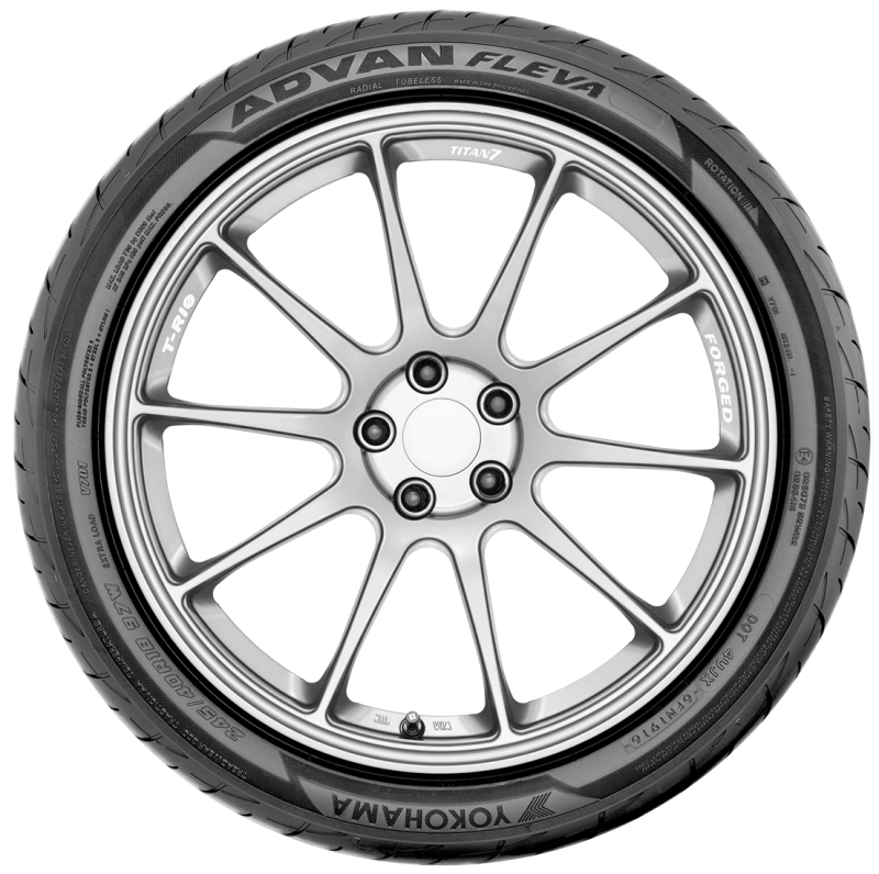 Yokohama Advan Fleva V701 Tire - 275/35R18 99W